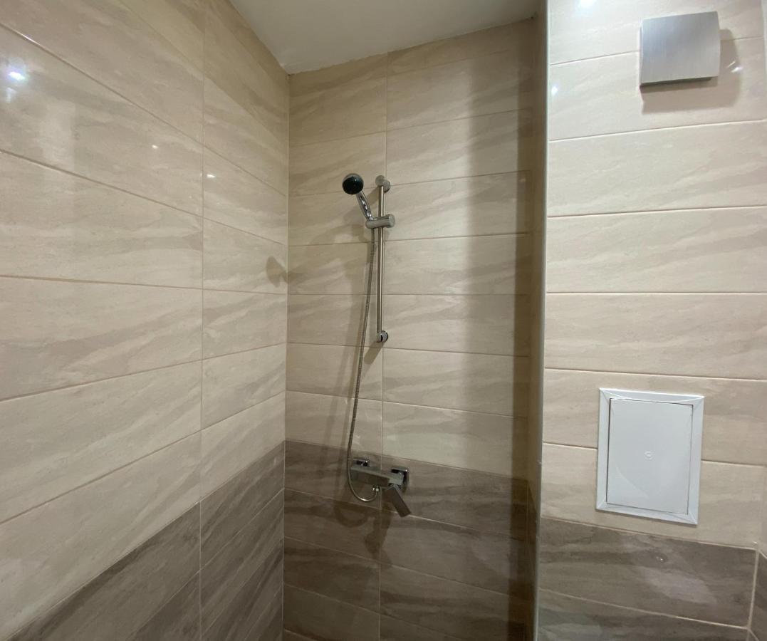 Brand New And Modern Directly Next To The Metro Station *